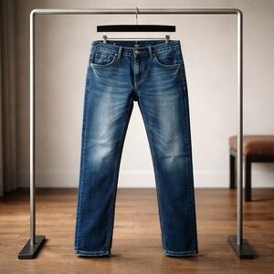 Straight-Leg Men's Jeans in Distressed Blue